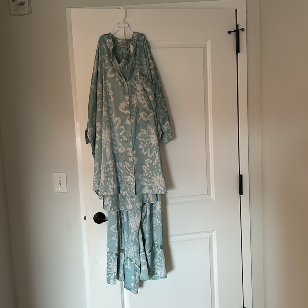 Goddess Lounge Set by FREE PEOPLE. Brand new with TAGS! - Picture 6 of 9